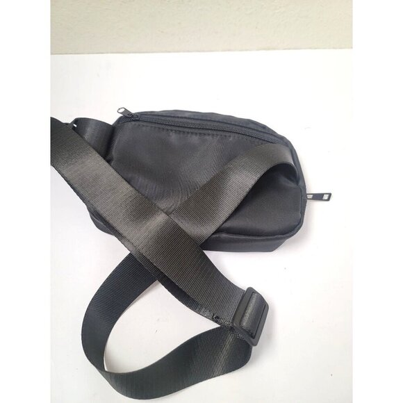 Fabletic Black Belt Bag Crossbody Adjustable Strap Multiple Compartments Size 1L - Picture 2 of 7